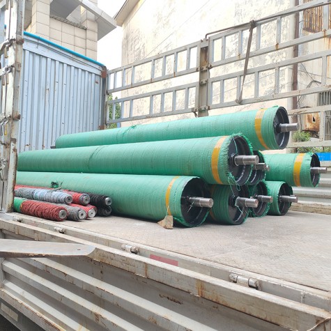 大型輸送設(shè)備膠輥