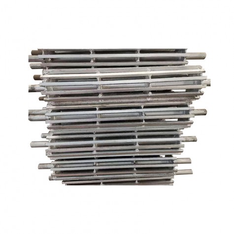 Spline roller used for aquaculture